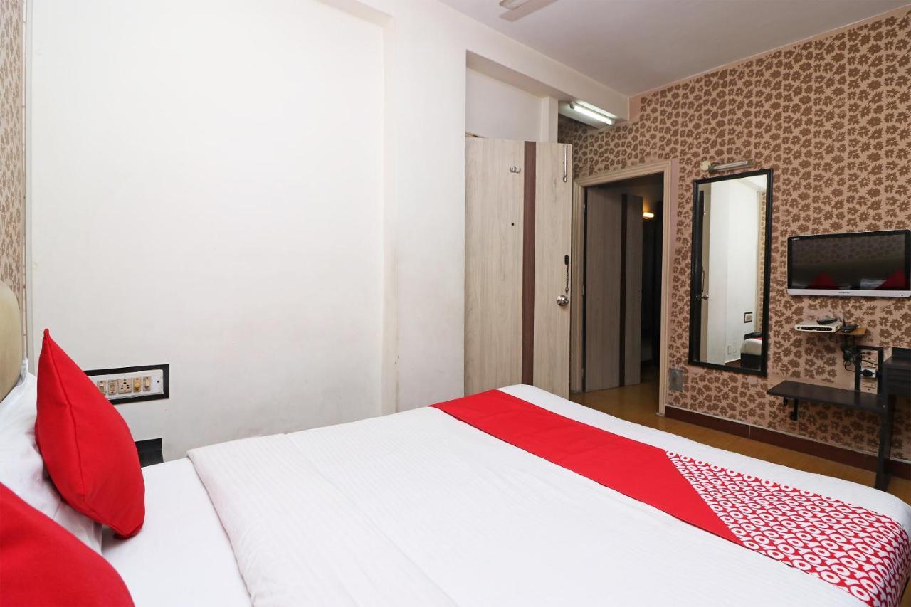 Oyo 4219 Ratnakar Residency Hotel Calcuta Exterior foto